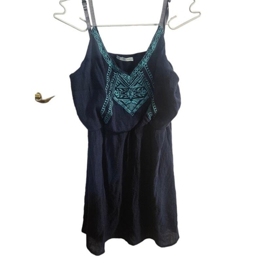 Maurices Women's Tank Mini Dress Embroidered V Neck Sleeveless‎ Blue Size Medium